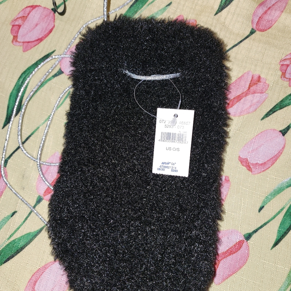NWT Aerie Fuzzy Crossbody Bag - Picture 2 of 3